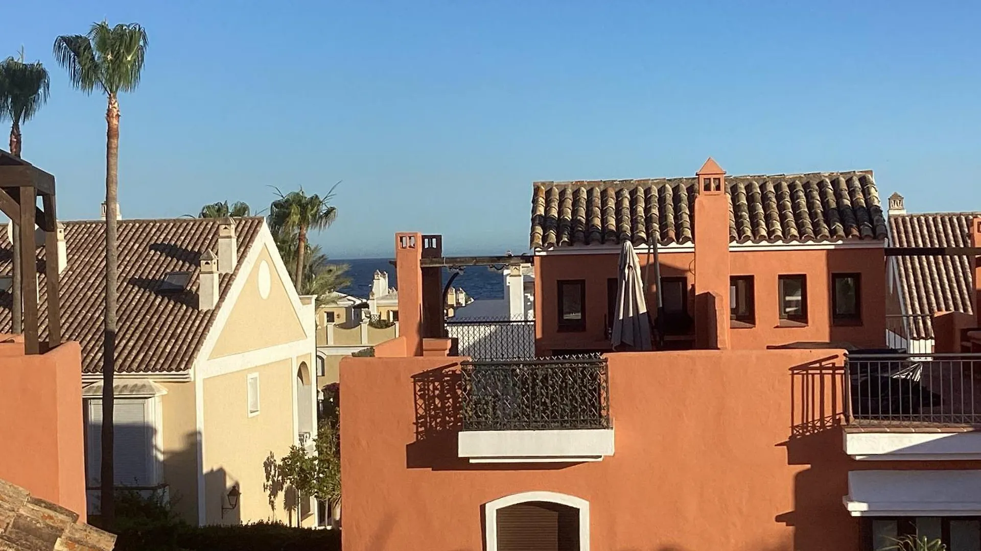 Las Salinas Marbella Beach Holiday 0*,